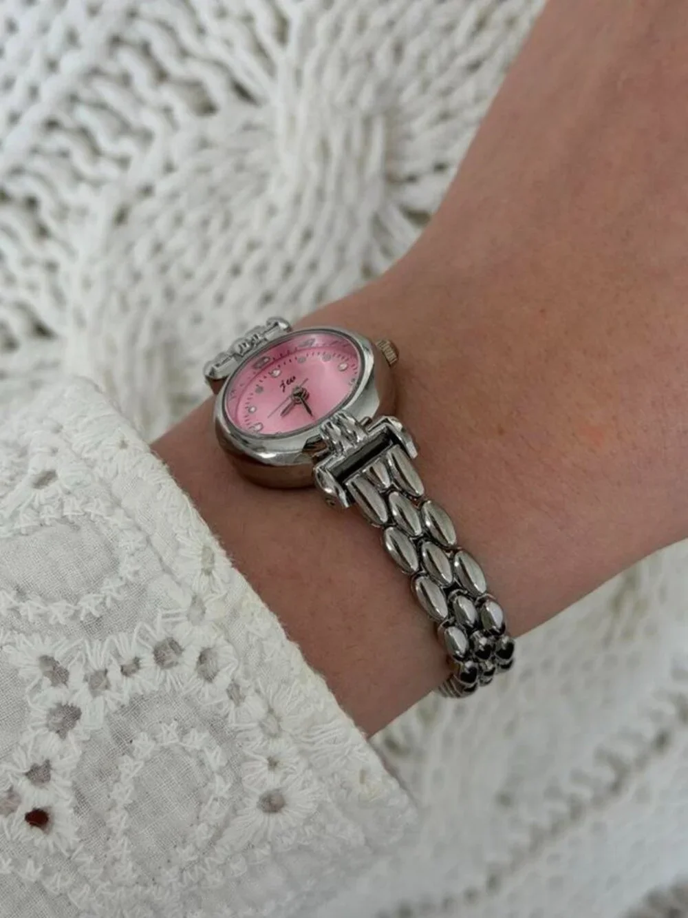 SKU0615 vintage vibe silver pink dial round watch Stainless steel + gift bag